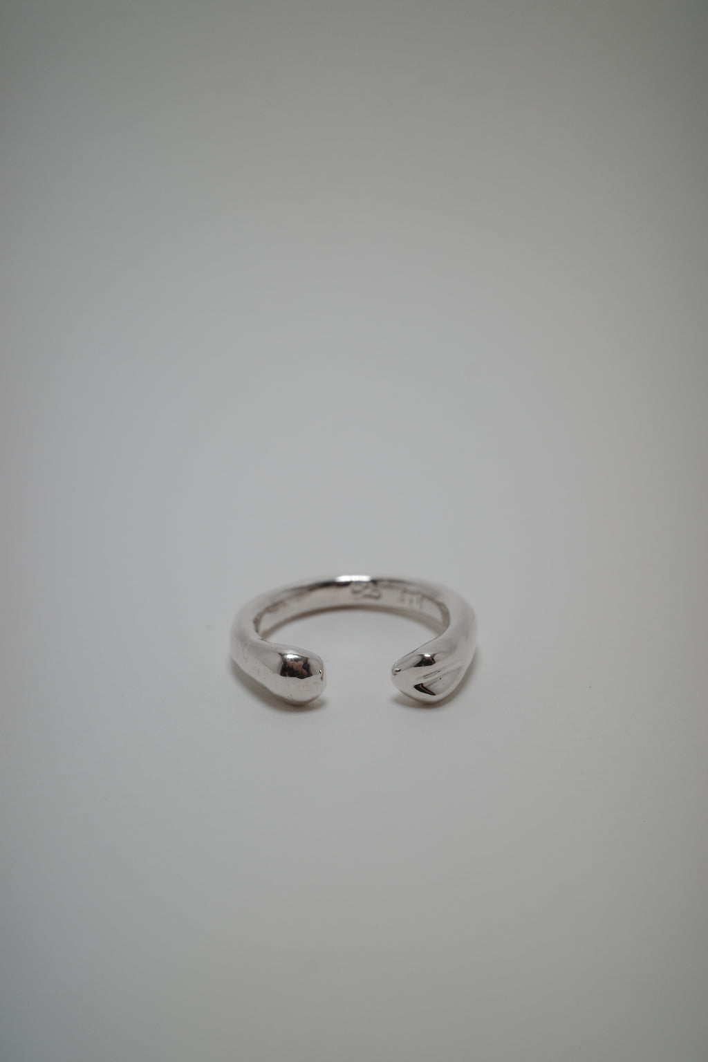 HH Ring