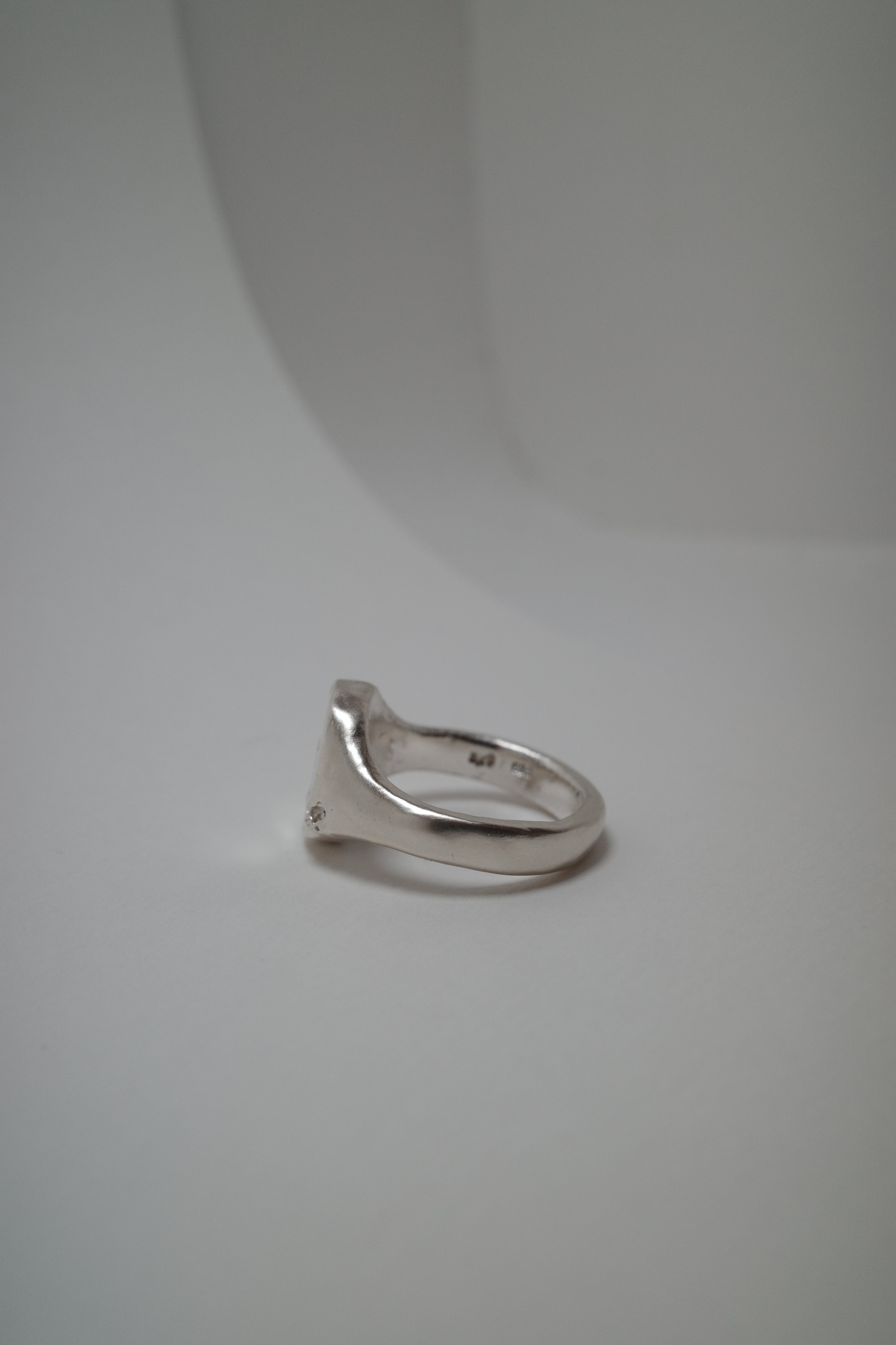 (MTO) Crack Signet Ring