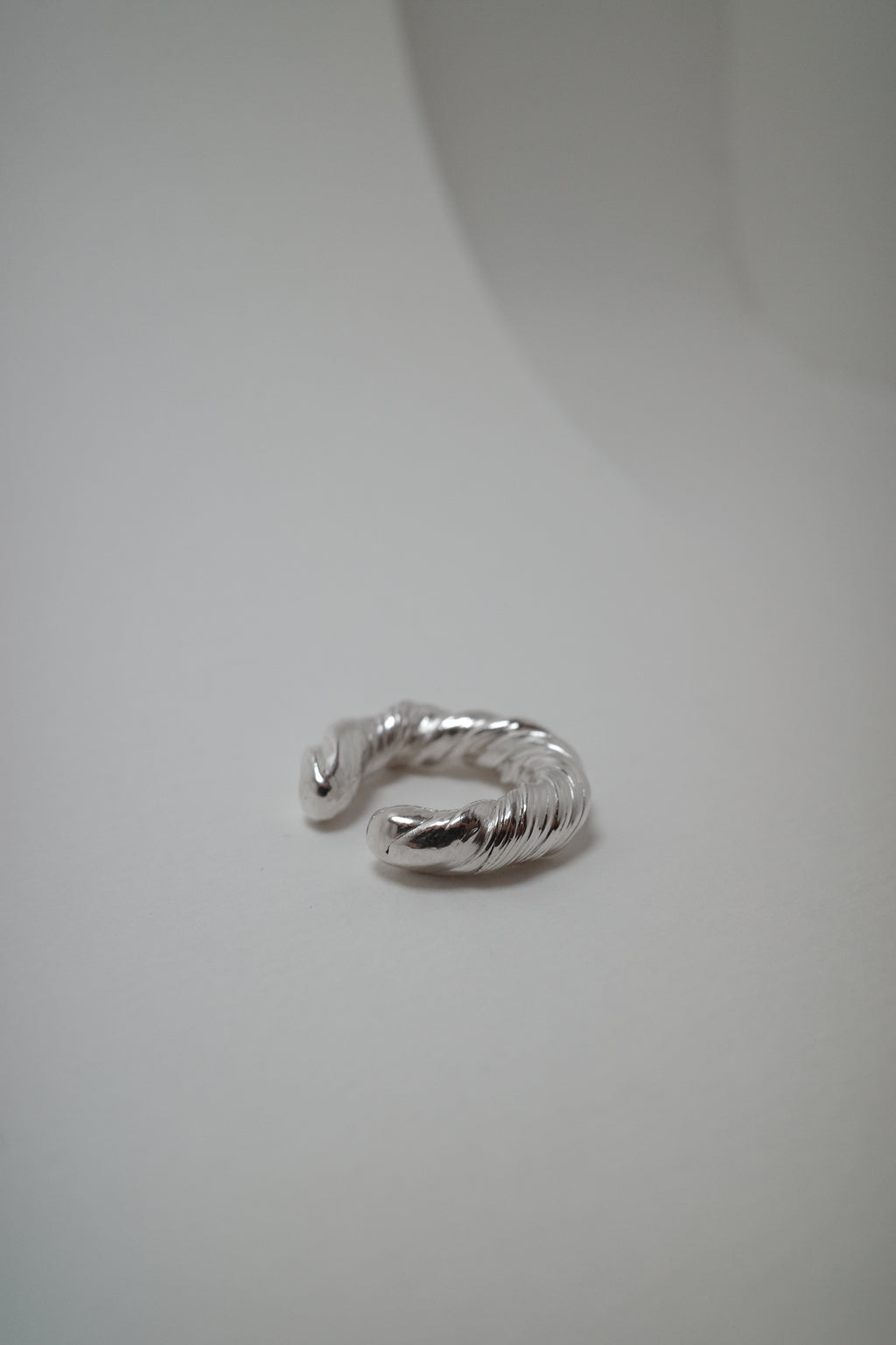 003 Ear cuffs